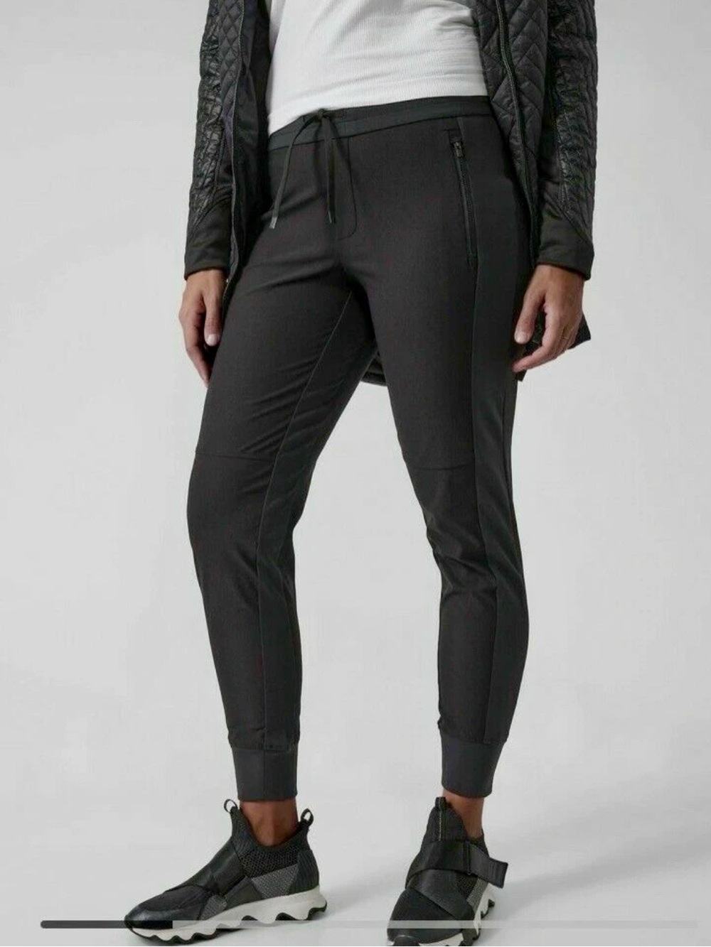 ATHLETA Headlands Hybrid Trek Jogger Sz 4 Black Hiking Legging #486183 Athletic